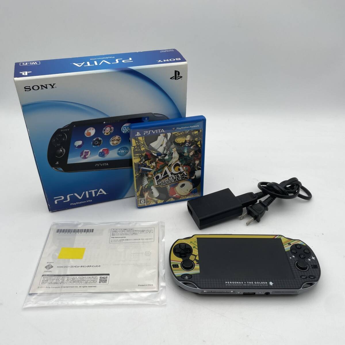 SONY PS Vita PCH-1000 ペルソナ4 ゴールデン ソフト付き