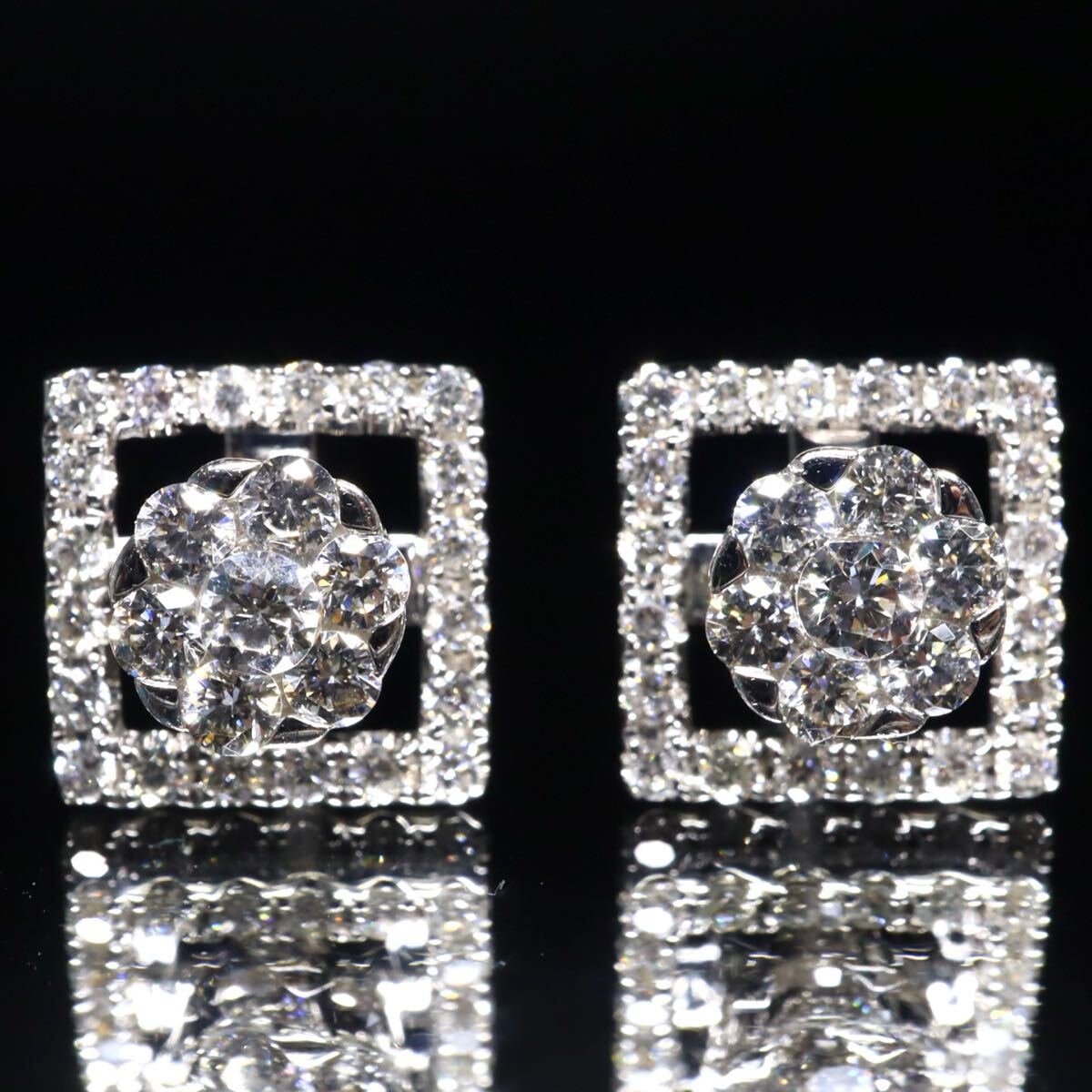 K18WG 天然ダイヤモンドピアス 0.28/0.28ct
