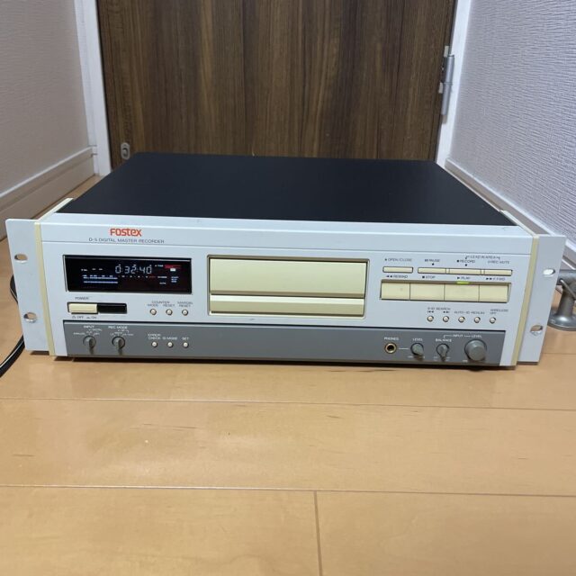 FOSTEX D-5 DATデッキ
