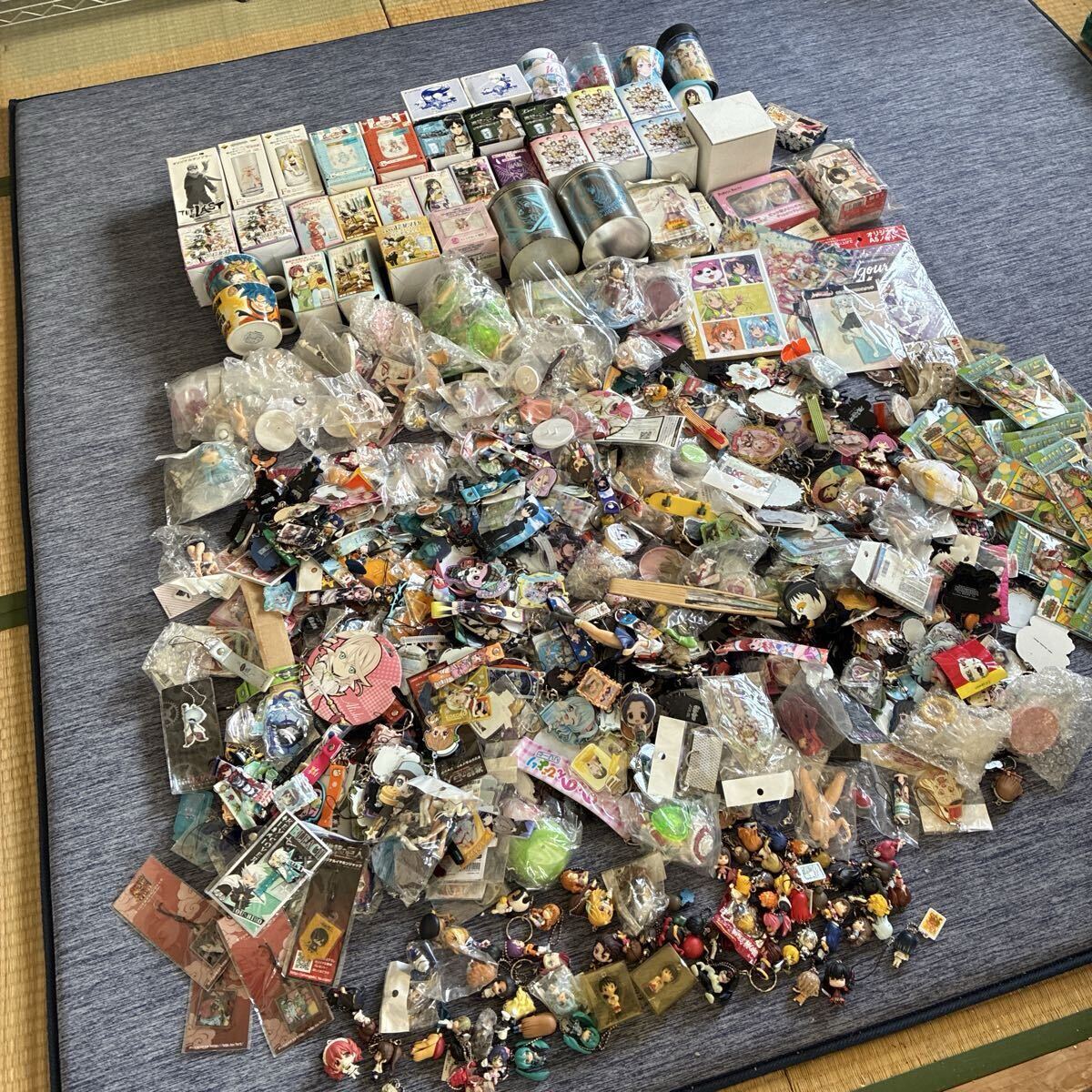 アニメグッズ フィギュア キーホルダー まとめて