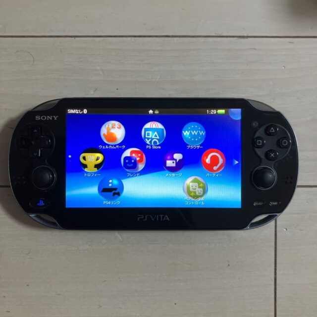 SONY PS VITA PCH-1100 AB01 本体 ブラック