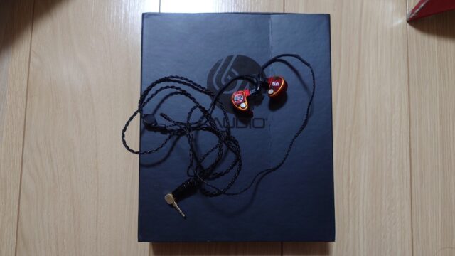 64 AUDIO U18t 64A-0373 バランスドアーマチュア型 有線イヤホン