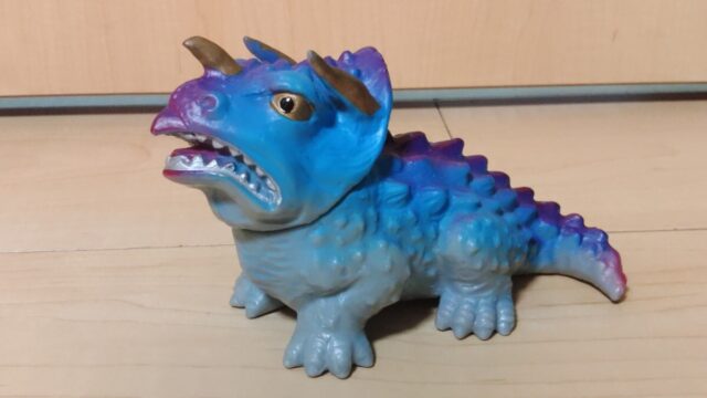 三浦トーイ パチ 怪獣トリケラトプス風 昭和レトロ ソフビ