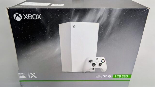 Microsoft Xbox Series X 1TB デジタルエディション ホワイト
