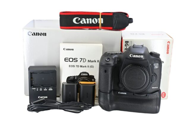 Canon EOS 7D Mark II BG-E16 バッテリーグリップ