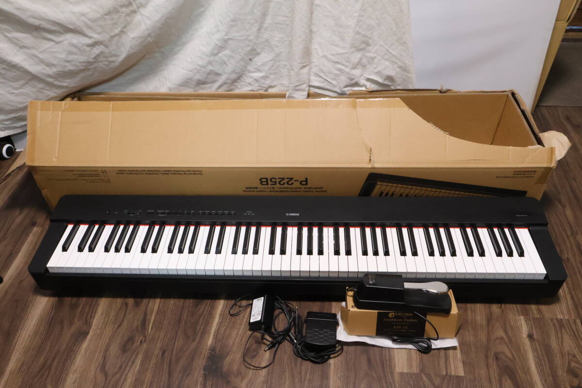YAMAHA P-225B 電子ピアノ 88鍵盤 ブラック系