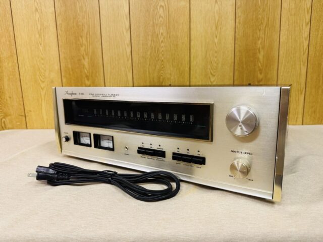 Accuphase アキュフェーズ T-101 FMステレオチューナー