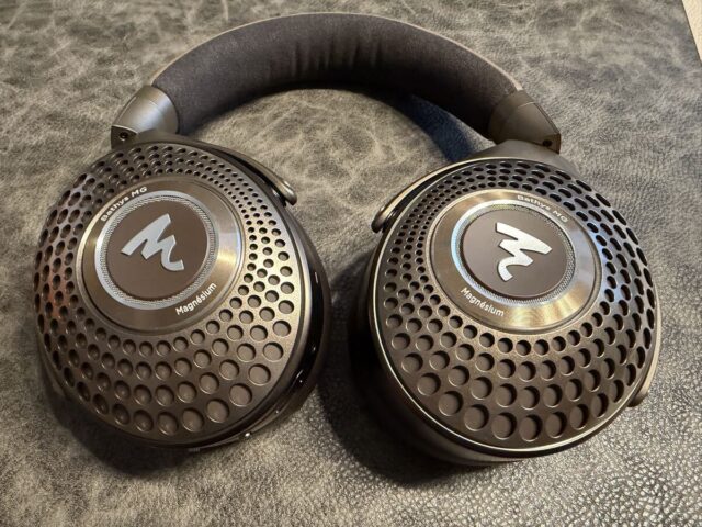 FOCAL BATHYS MG Bluetoothヘッドフォン チェスナットブラウン