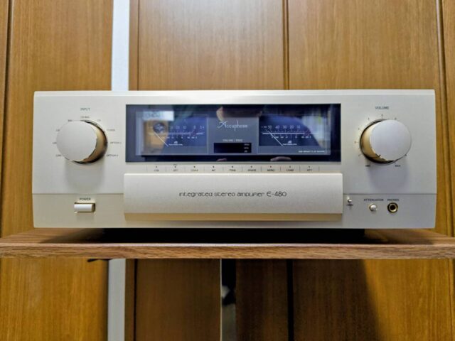Accuphase E-480 プリメインアンプ