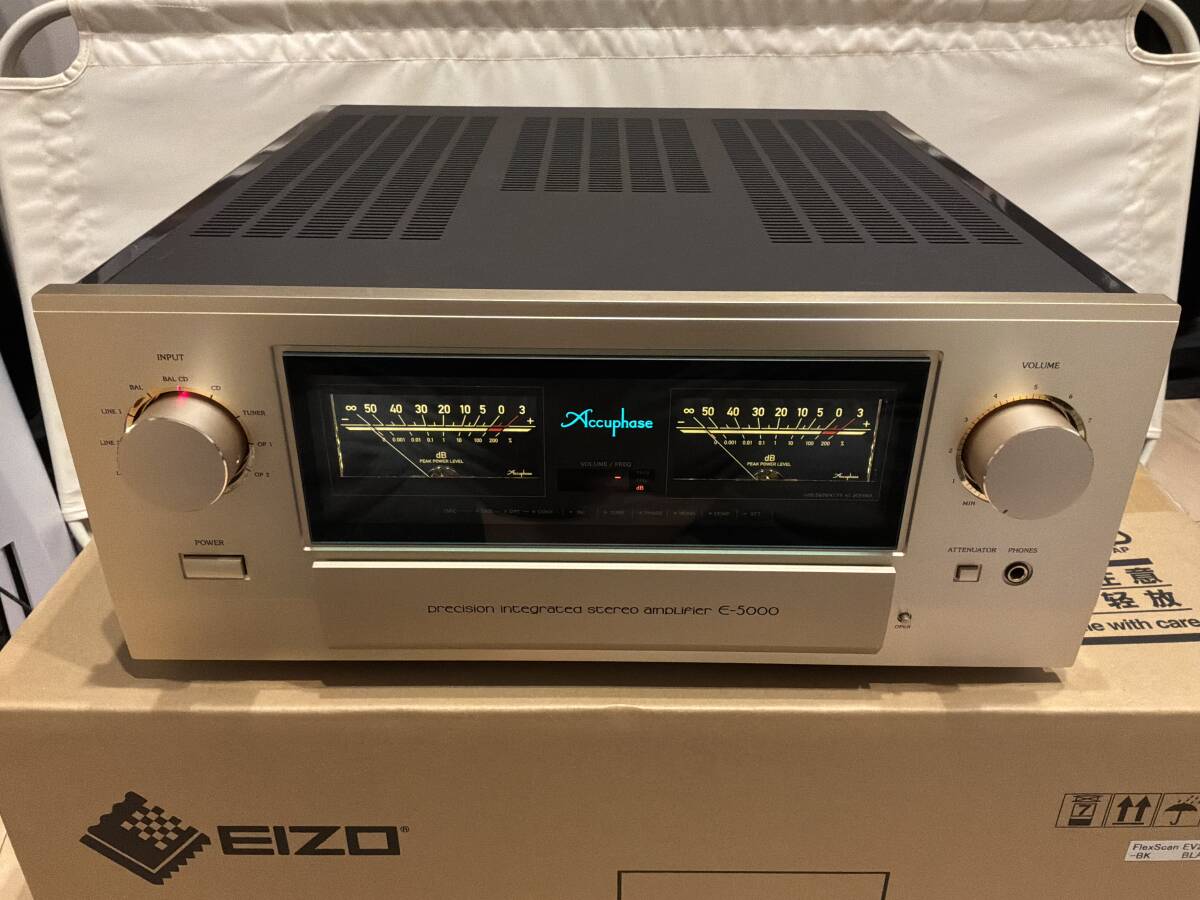 Accuphase E-5000 プリメインアンプ