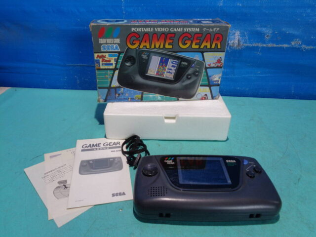 SEGA ゲームギア HGG-3210 取説・元箱付き