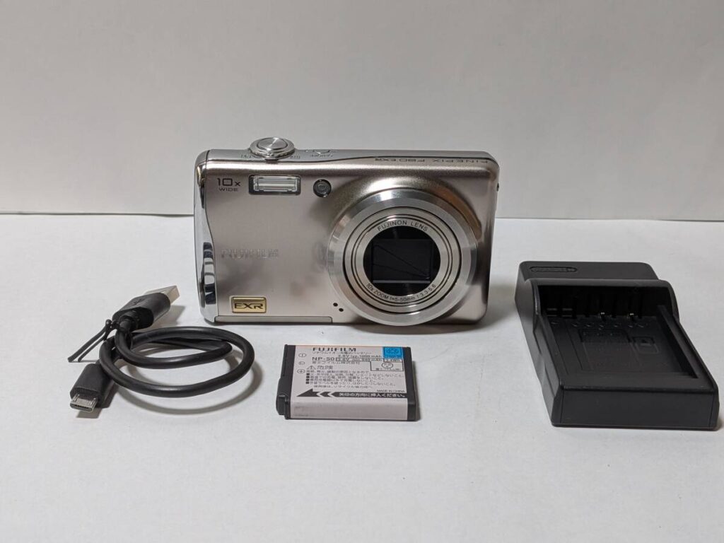 FUJIFILM FinePix F80EXR シルバー デジタルカメラ