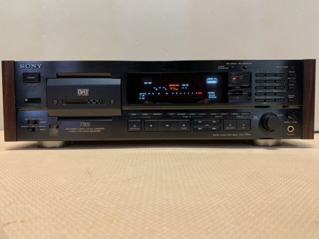 SONY DTC-77ES DATデッキ