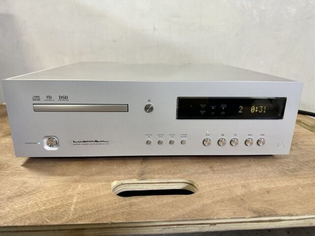 LUXMAN D-07X CD/SACDプレーヤー ハイエンドオーディオ