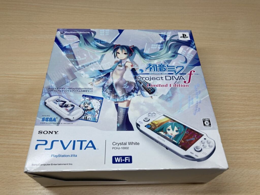 PlayStation Vita 初音ミク Limited Edition Wi-Fiモデル