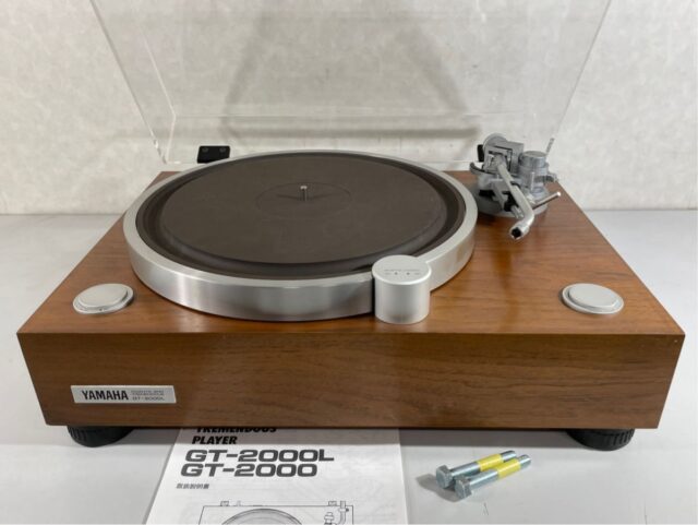 YAMAHA GT-2000L レコードプレーヤー オートリフトアップ