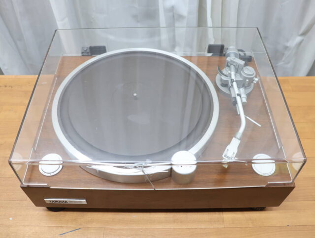 YAMAHA GT-2000L/YA-39 ターンテーブルレコードプレーヤー