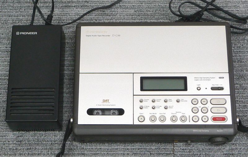 Pioneer D-C88 DATデッキ キャリングケース付き