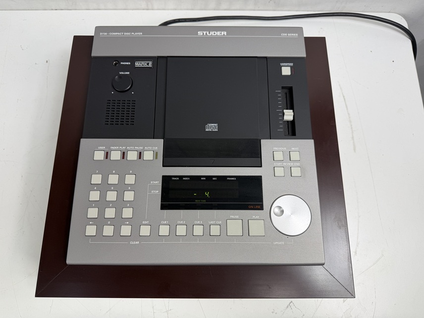 STUDER D730Mark2 CDプレーヤー