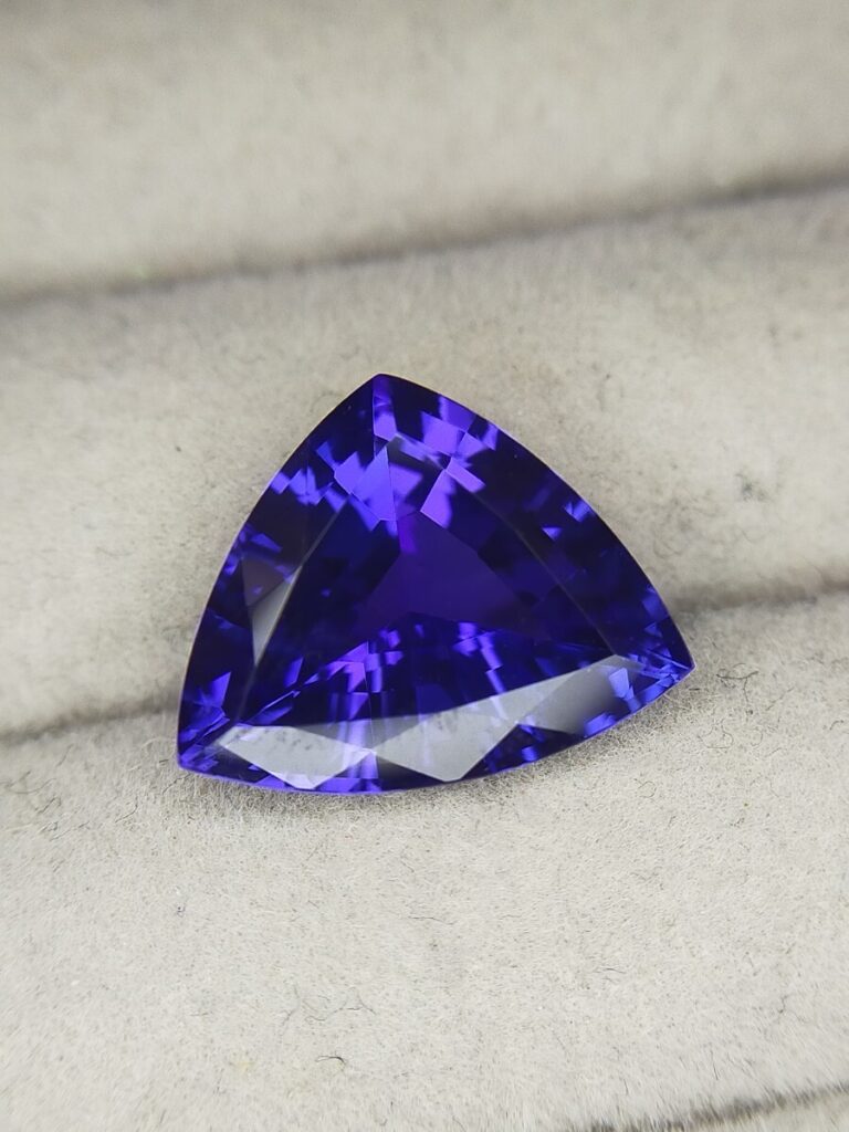 タンザナイト ルース トリリアント 6.155ct 鑑別書付