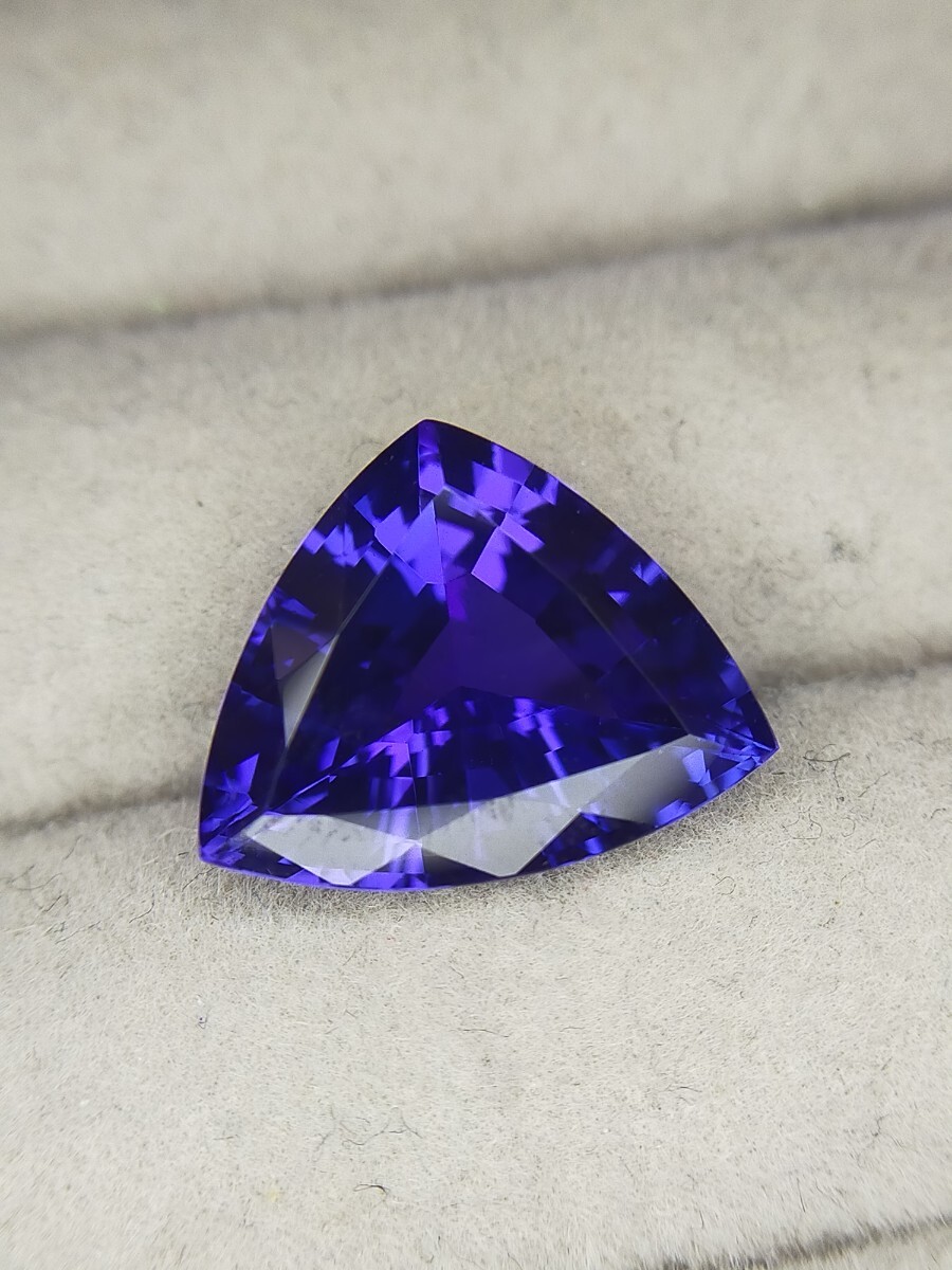 タンザナイト ルース トリリアント 6.155ct 鑑別書付