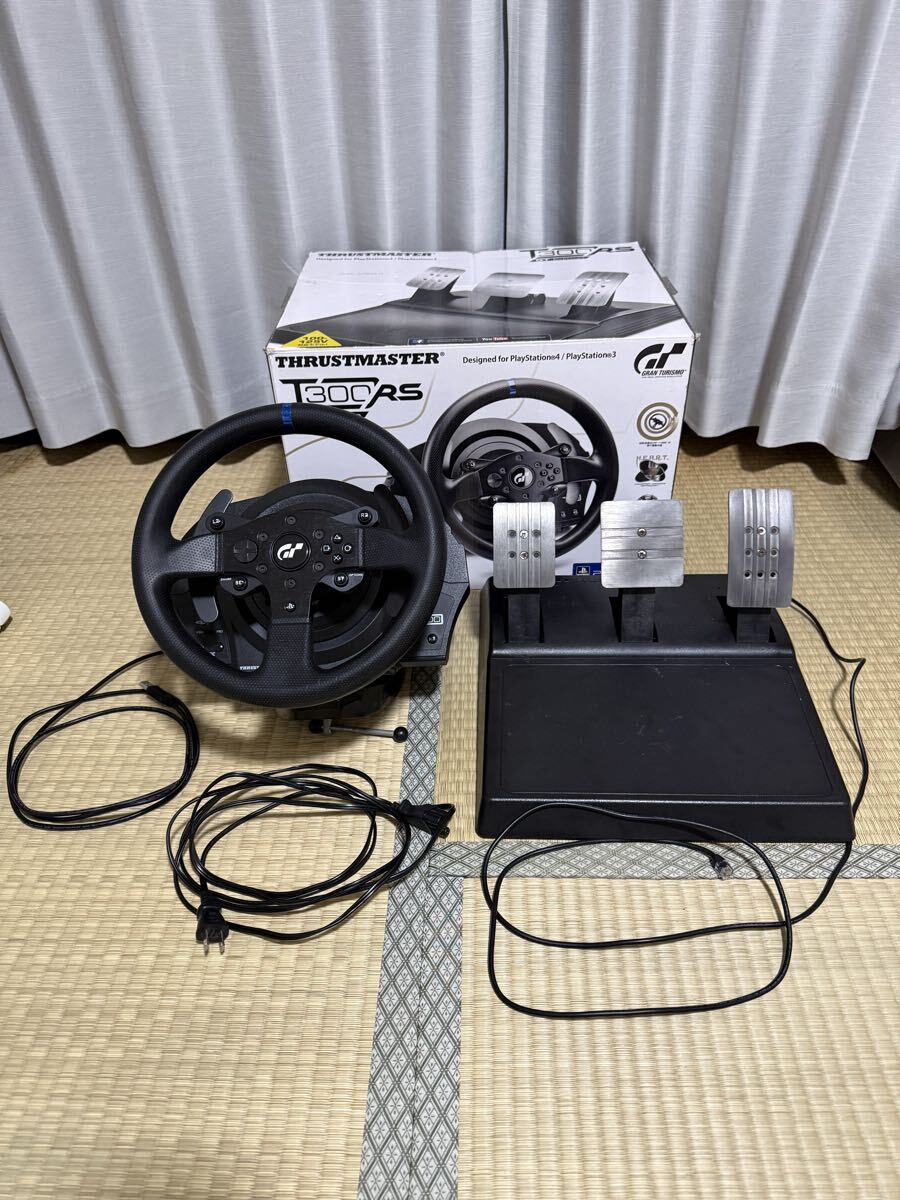 THRUSTMASTER T300RS ハンドルコントローラー PS4 PS5対応