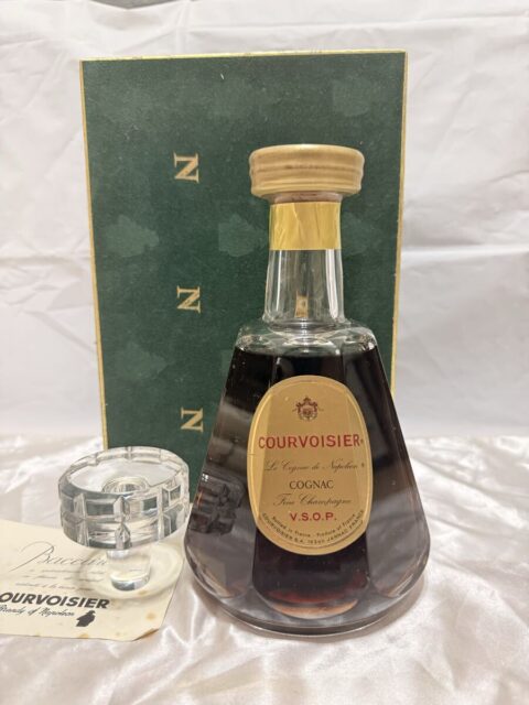 クルボアジェ バカラ コニャック ブランデー 700ml