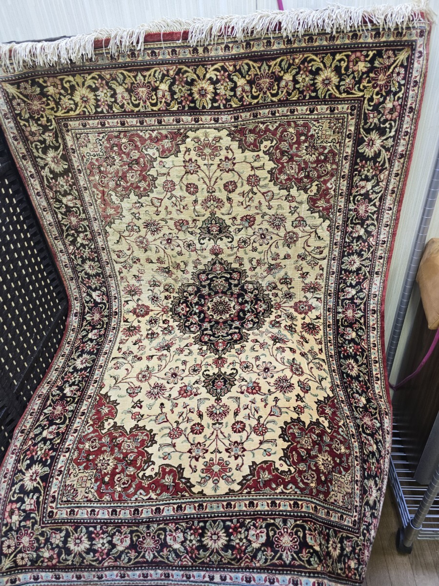 イラン製 クムシルク ペルシャ絨毯 シルク100% 手織り 約100×151cm