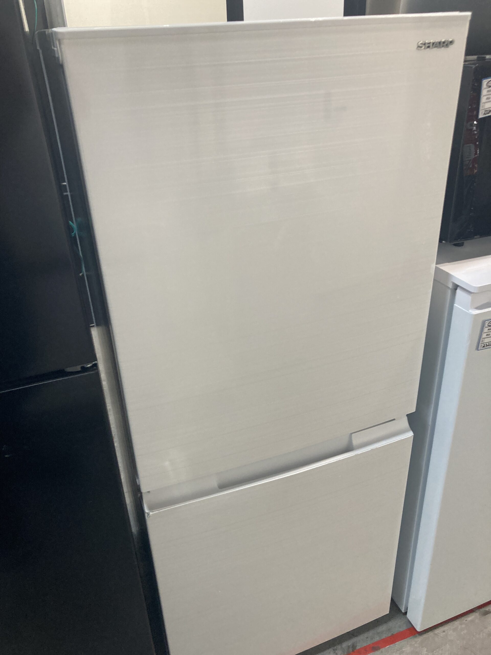 SHARP 2021年製 152L 冷蔵庫 中古品販売