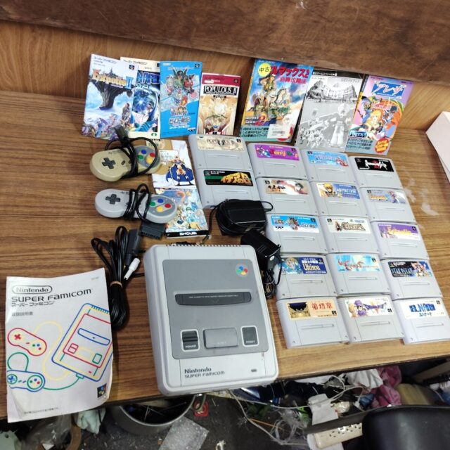 Nintendo スーパーファミコン HVC-002 本体 ソフト コントローラー セット