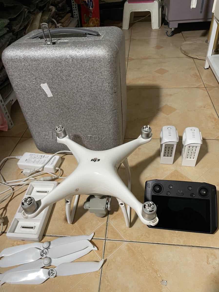 DJI Phantom 4 Pro+ V2.0 SMART CONTROLLER