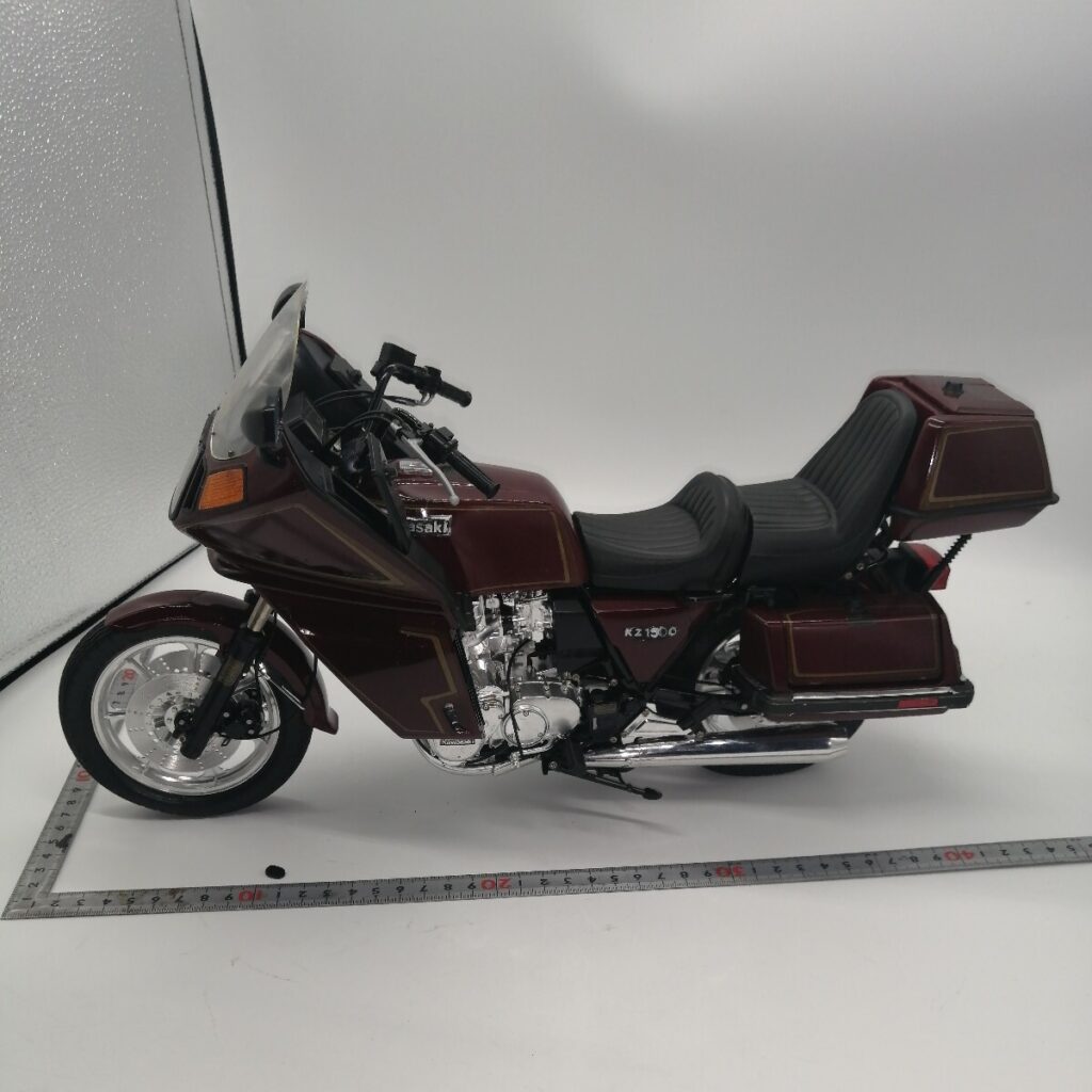 タミヤ KAWASAKI カワサキ KZ1300 プラモデル バイク 完成品