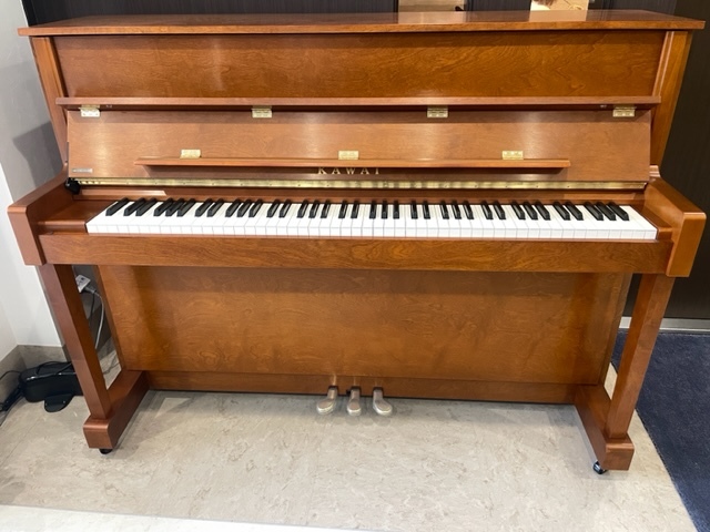 KAWAI アップライトピアノ C-380