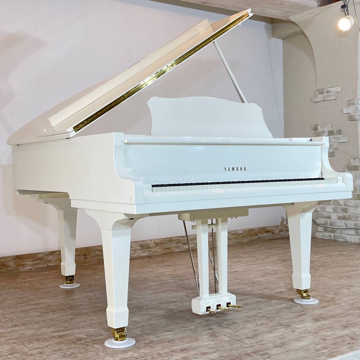 YAMAHA ヤマハ C3L グランドピアノ ブライトアイボリー
