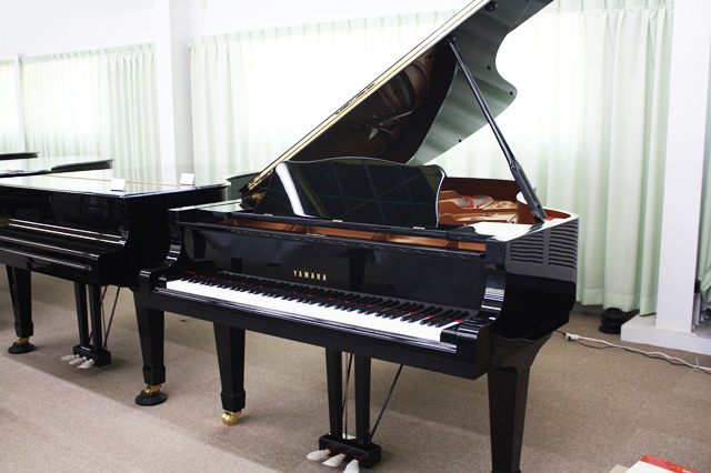 ヤマハ グランドピアノ C6L Artistic Edition 2004年製